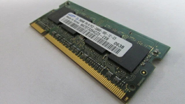 M470T3354CZ3-CE6 SAMSUNG LAPTOP MEMORY 256MB 1Rx16 PC2-5300S-555-12-C3 DDR2 - Image 2 of 4
