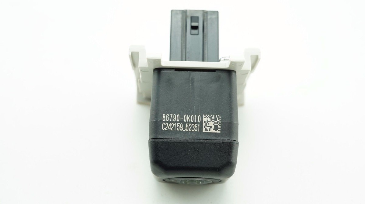 Yahoo!オークション トヨタ純正 バックカメラ ASSY 86790-52210 アクア