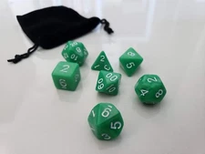 POLYHEDRAL 7 PIECE GREEN D&D RPG ROLE PLAYING GAME DICE BRAND NEW w VELVET BAG