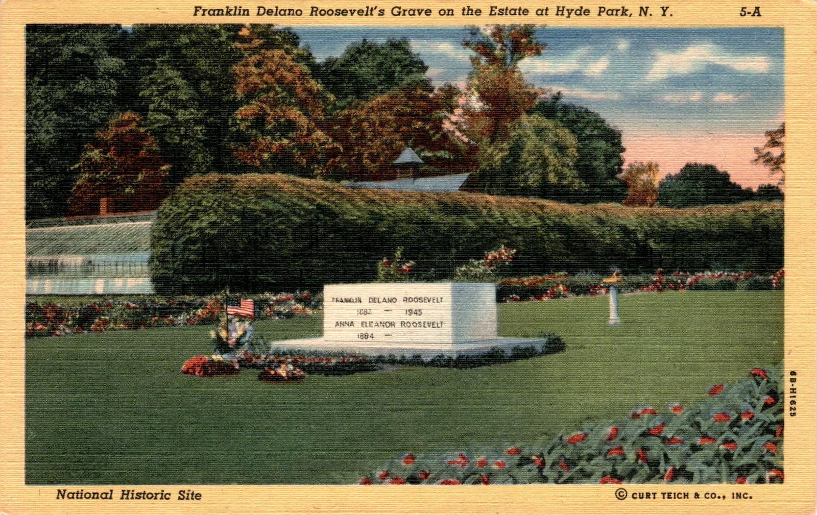 Franklin Delano Roosevelt's Grave, Hyde Park, N. Y., National Historic Postcard