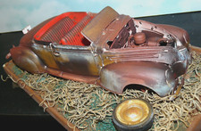 1/18 DS Worn out well used 1939 Lincoln Zephyr convertible