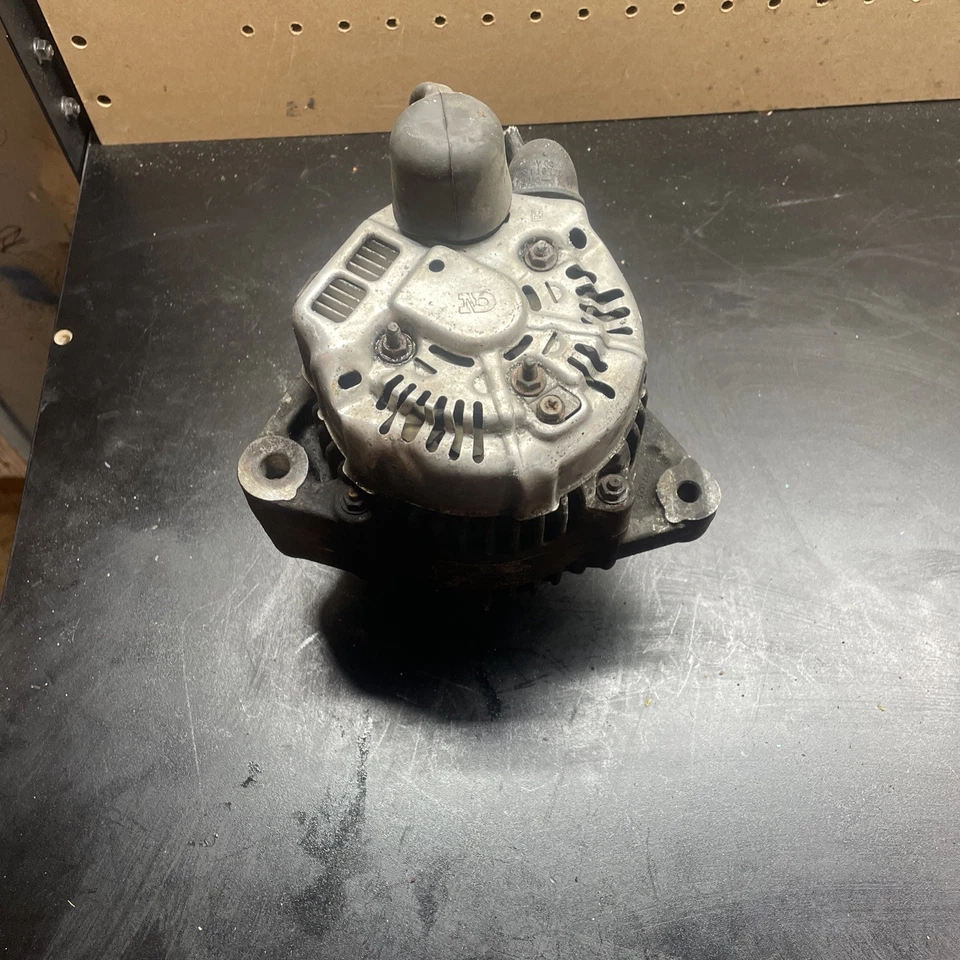 Alternador Honda Accord EX 1994-1997 2,2 L OEM Foto 3 de 4