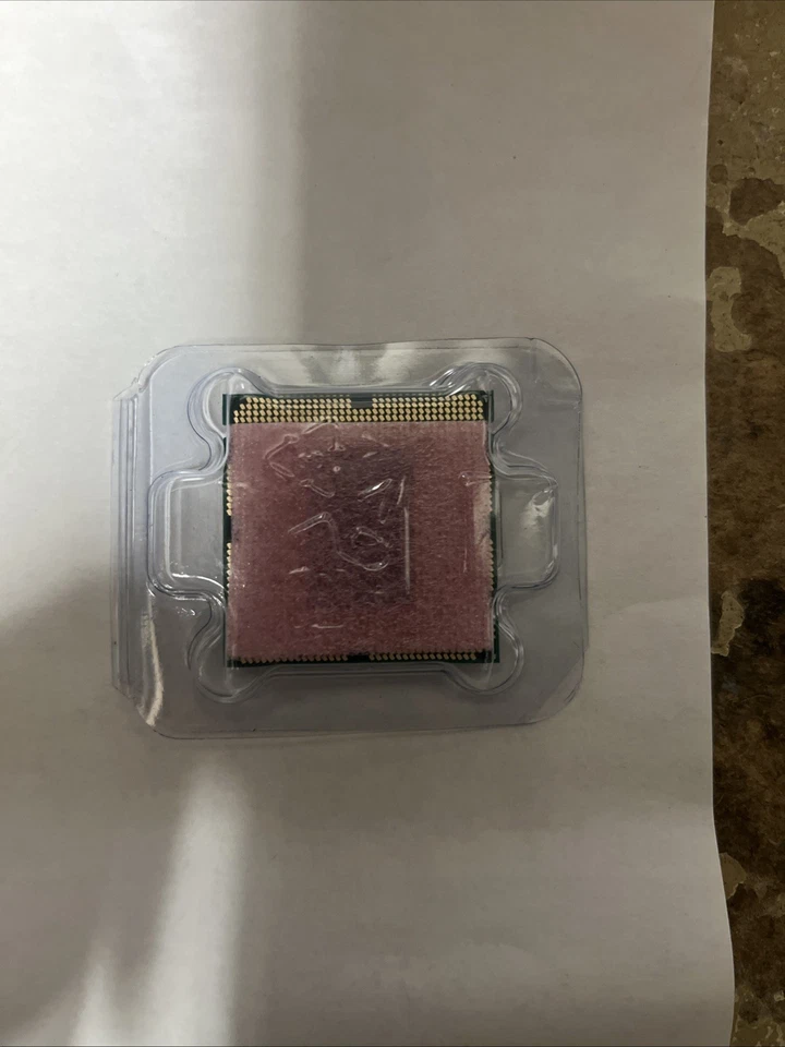 Genuine Intel Core i7-4770S - 3.1 GHz Quad-Core (SR14H) Processor - Image 2 of 2