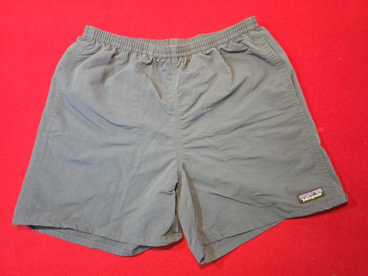 Men's Patagonia Gray Lined Shorts Hiking Swimming Trunks Size Small Outdoor