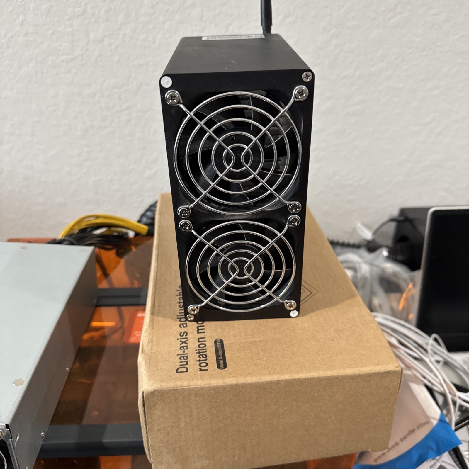 Goldshell KD Box Pro Home Asic Miner 2.6Th/s Midnight Black Wifi/Ethernet