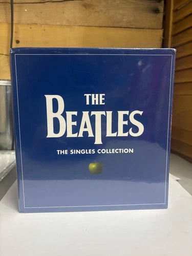The Beatles 2019 Singles Collection 23x7" Vinyl Box Set 45 RPM W/ Booklet