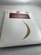 Hanes Silk Reflections Silky Sheer Style 718 Size EF Town Taupe Pantyhose