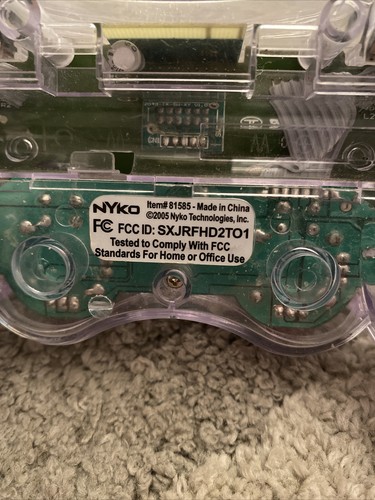NYKO Clear Controller - 81585 - Picture 4 of 10