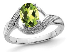 1.25 Carat ctw Oval Peridot Ring in Sterling Silver