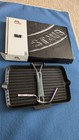 Staub Portable Folding cast iron Grill | 34 x 21 cm | 13.5" x 8.5", Matte Black — photo 2