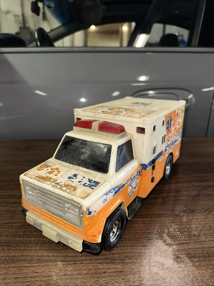 Ambulancia de colección 1993 a batería Toy Buddy L Rescue Force sin probar Foto 3 de 4