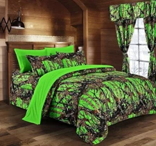 King Size 6‑Piece Green Camouflage Microfiber Sheet Set – 4 Pillowcases