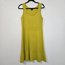 Banana Republic Sheath Dress Knit Pea Green M Sleeveless Knee Length Career