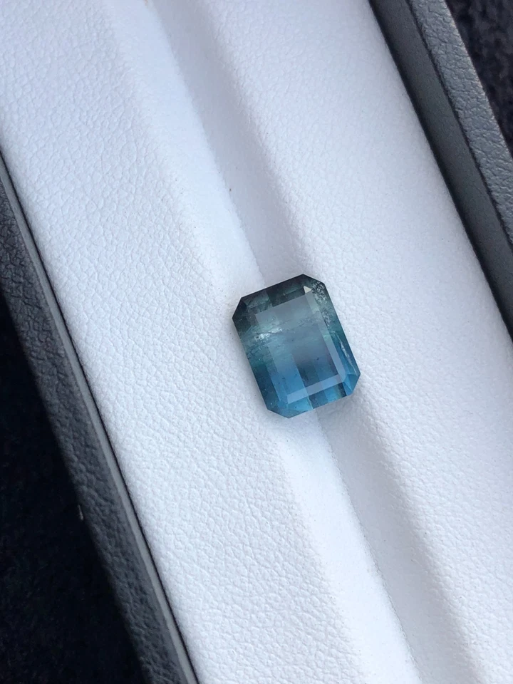 Natural Tri Color Tourmaline Emerald cut Faceted , 3.2 Carats 12.3mm x 6.5mm x4 - Image 4 of 4