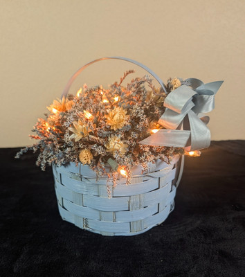 VTG '80s Lighted Wicker Floral Basket Dried Flowers Electric Cord Patent 4178051