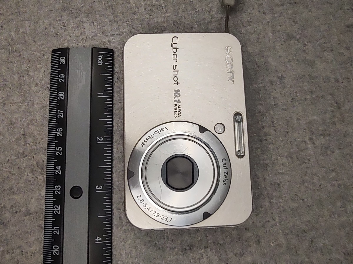 Sony Cyber-shot DSC-N2 10.1MP Digital Camera Touch Screen W/ SD