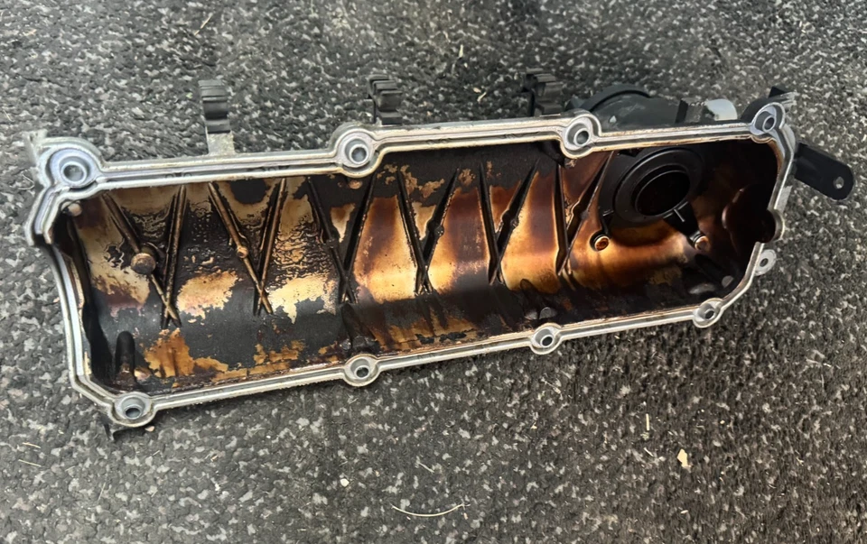 VW JETTA 11-15 JETTA 1999-2005 01-05 ESCARABAJO 2,0 litros cubierta de válvula pieza original OEM Foto 4 de 4