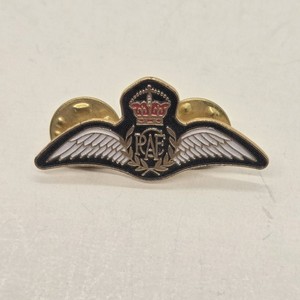 WW2 RAF Warrant Officer Cap Badge in Other RAF Badges