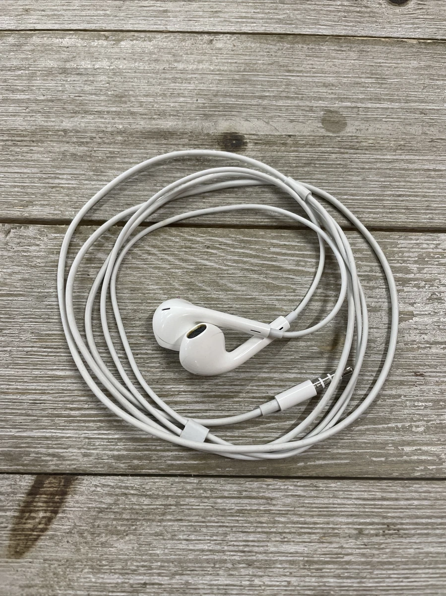 Early Generation Apple Wire Headphones