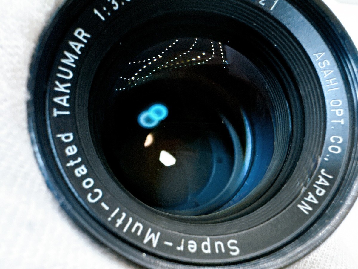 Pentax Super Takumar 135mm f3.5 with hood and Case