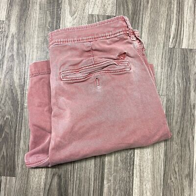 AMERICAN EAGLE Extreme Flex High Rise Faded Red Chino Shorts Men's Size 31