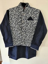Boys 3 Piece Traditional Wear-Kurta, koti, salwaar Pre-owned W/O tags Pre-owned