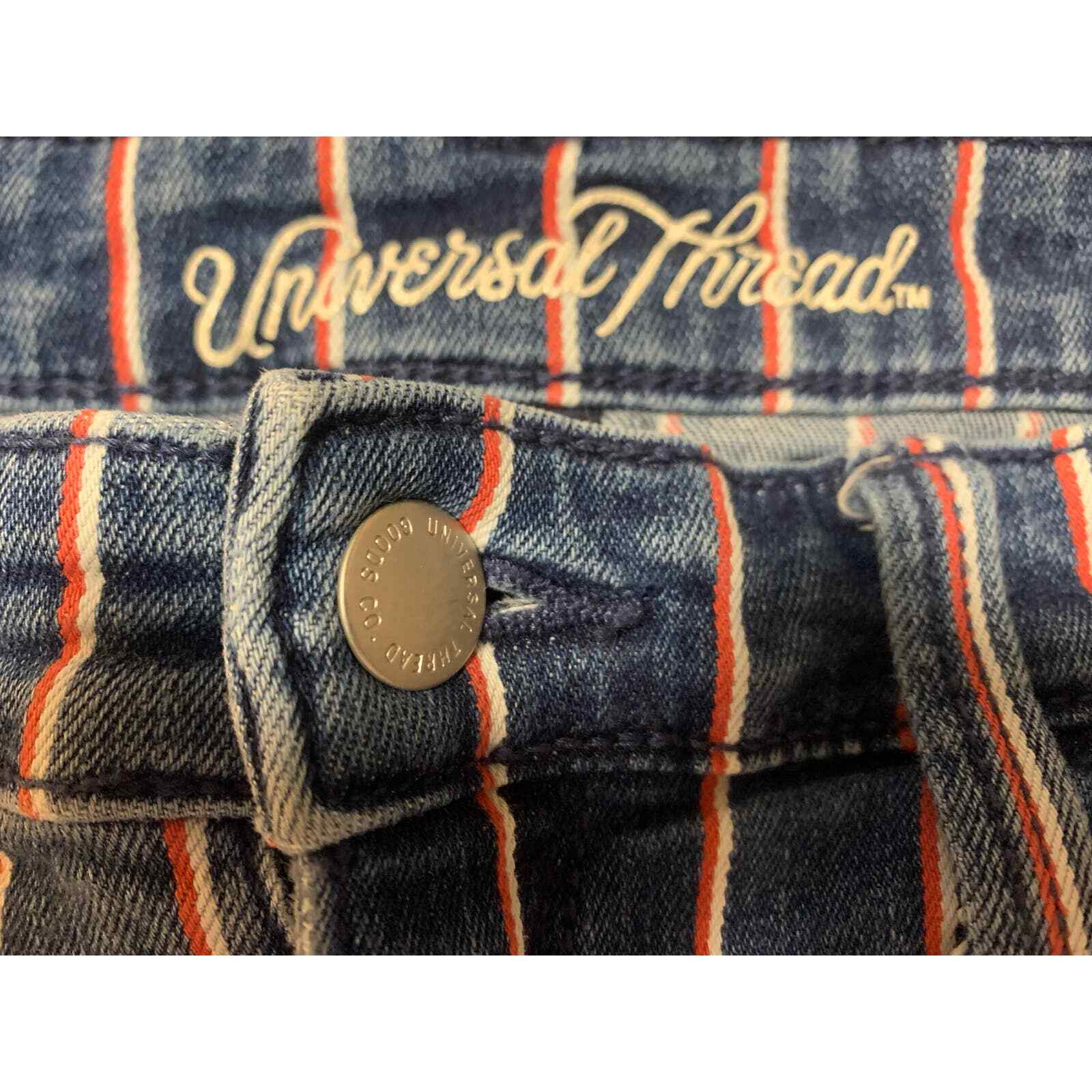 Universal Thread Cuffed Shorts Red/White/Blue Wom… - image 4