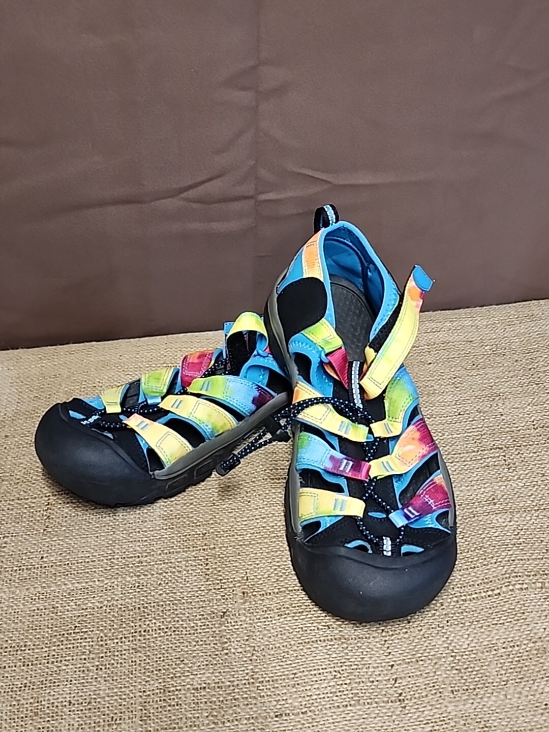 Sandali da donna KEEN Newport H2 arcobaleno tinta unita acqua (US Youth 7 EU 39)