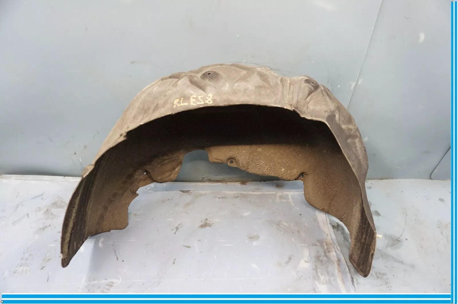 11-18 Porsche Cayenne 958 Hybrid Rear Left Side Fender Liner Splash Shield OEM thumbnail 2