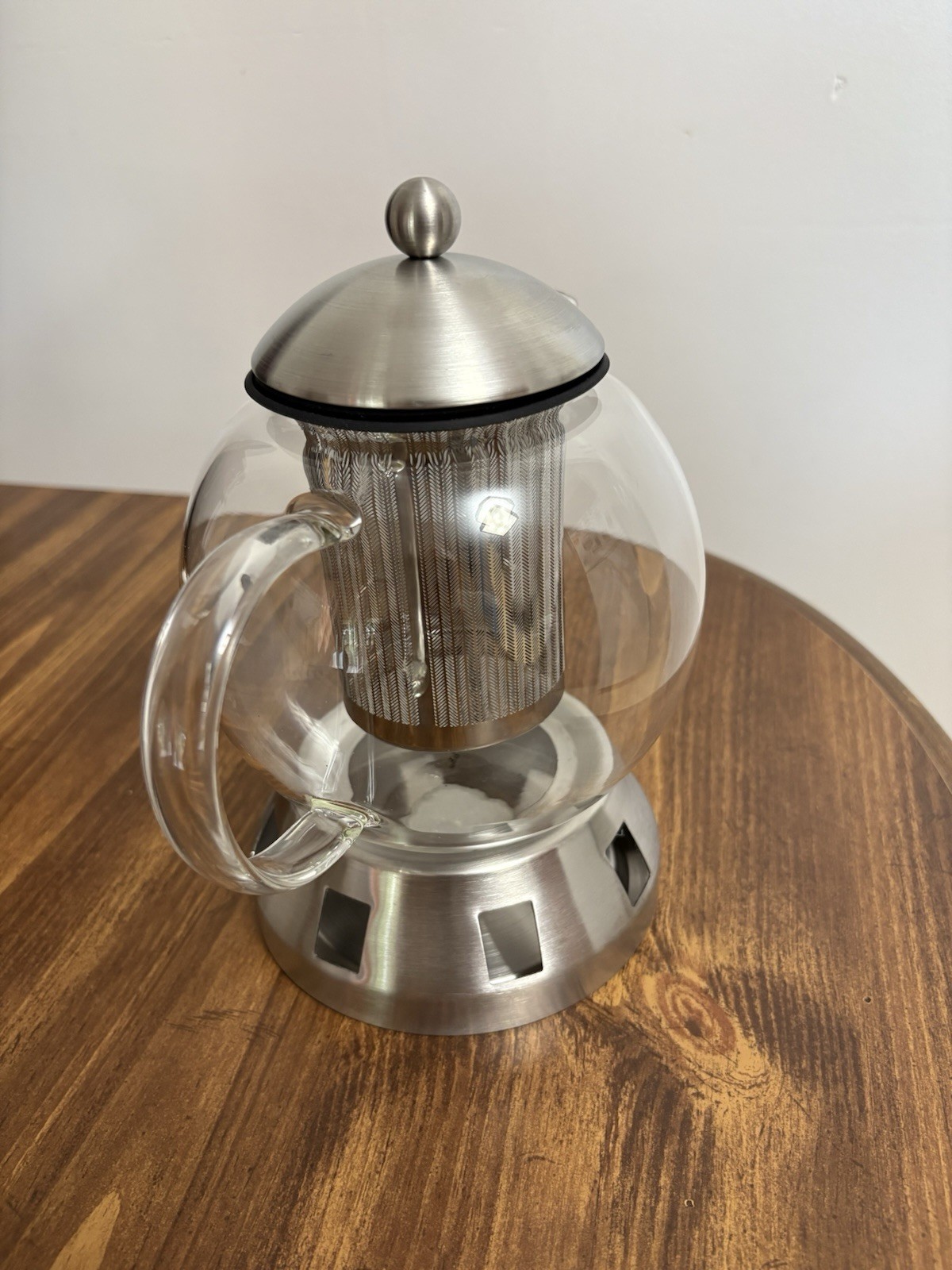 BergHOFF Essentials 1.3L Glass TeaPot With Stainless Steel Stand And Tealight