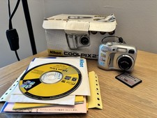 Nikon COOLPIX 2100 2.0MP 3x Digital Compact Camera Boxed Tested working