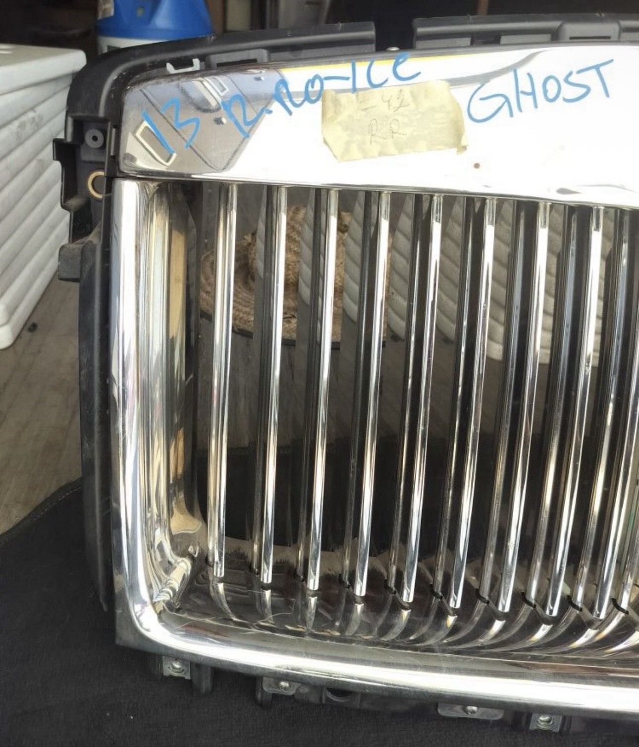 2010 2011 2012 2013 2014 Rolls Royce Ghost RR4 Front Bumper Grille OEM Used