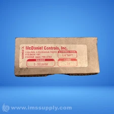 McDaniel Controls Inc. 60904A Pressure Gauge 300 PSI FNOB