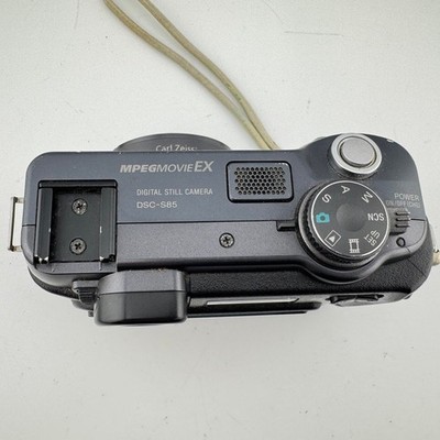 Sony Cyber-shot DSC-S85 Digital Camera 4.1MP Carl Zeiss Lens