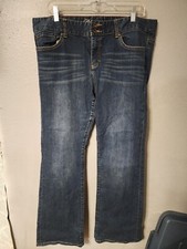 Tommy Hilfiger Low Rise Boot Cut Jeans Women Size 16R Blue Denim BEAUTIFUL