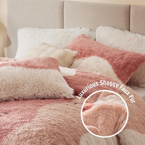 Weich & gemütlich Ganzjahres Kunstfell Bettdecke Set mit passenden Shams - Rouge Multi - Bild 6 von 11