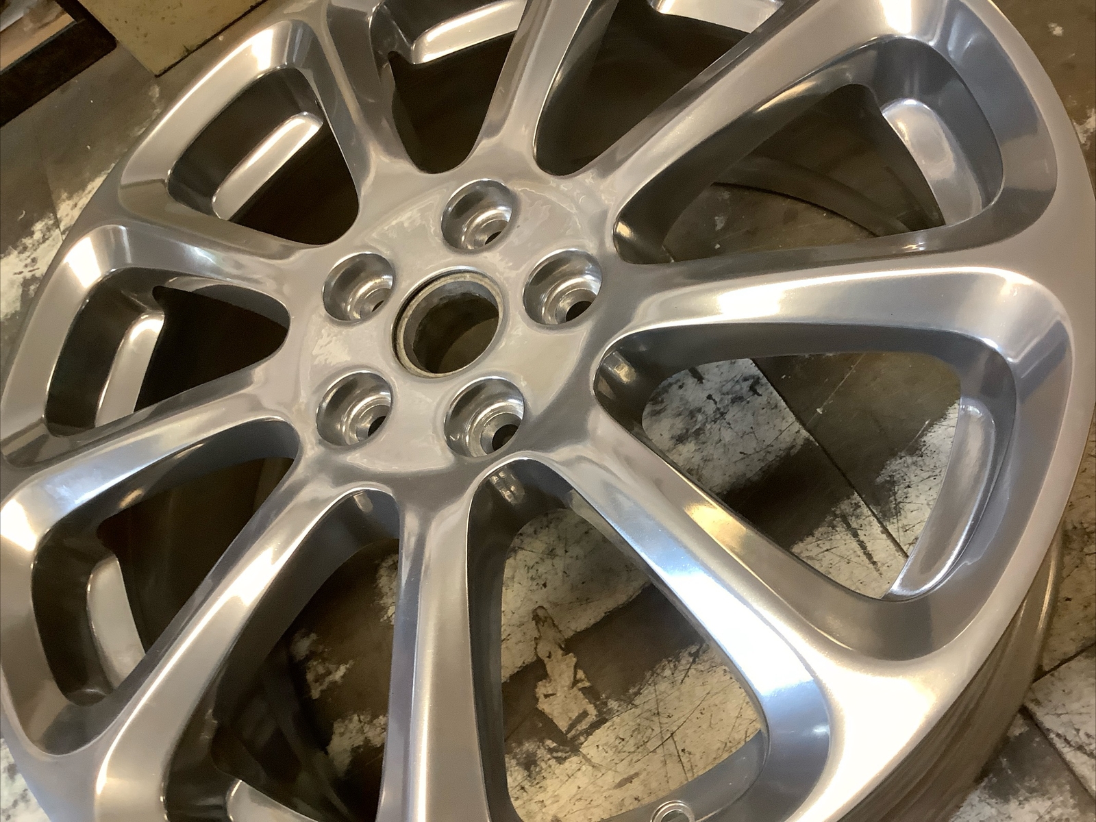 Maserati Quattroporte 08 09 10 99844 OEM wheel rim 19 x 8.5 Polished Front