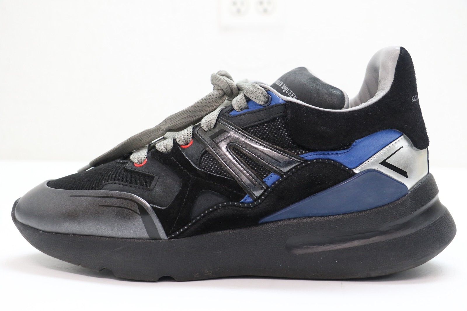 Alexander McQueen Suede Oversized Patchwork 52620… - image 5