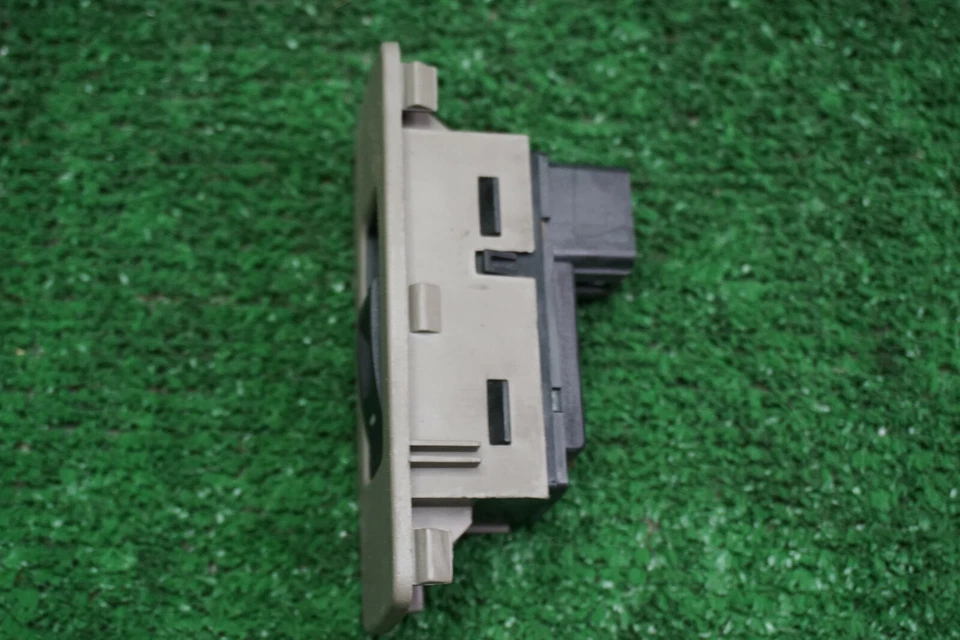 07 08 Dodge Magnum 2006 interruptor de ventana derecha OEM 04602743AA Foto 2 de 4