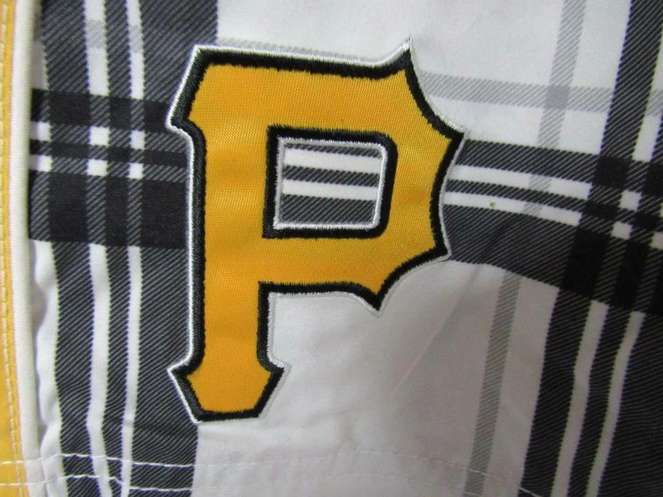 Pittsburgh Pirates Mens Size 32 Embroidered Swim Trunks Board Shorts C1 126 - Image 4 of 4