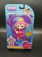 WowWee FINGERLINGS Bella Pink Interactive Baby Monkey 2016 40 Sounds
