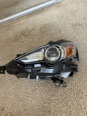 OEM 2012-2014 Toyota Camry HID Headlights Left Right Pair 85967-45010 - Image 1 of 4