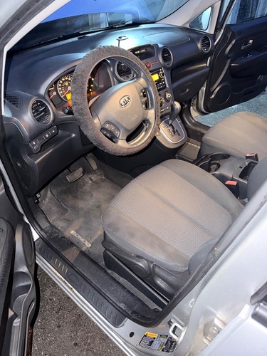 Kia: Rondo