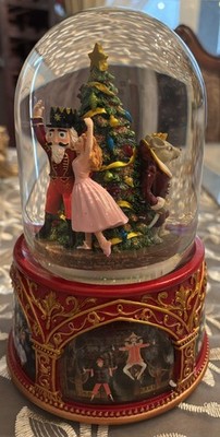 The Nutcracker Suite Ballet Musical Christmas 8 x5 Snow Water Globe 32072 Roman