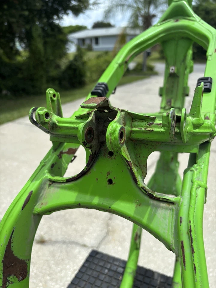 (1999-2002) 2000 Kawasaki KX125 OEM cuadro 32160-1632-CC chasis KX 125 00/6 Foto 4 de 4