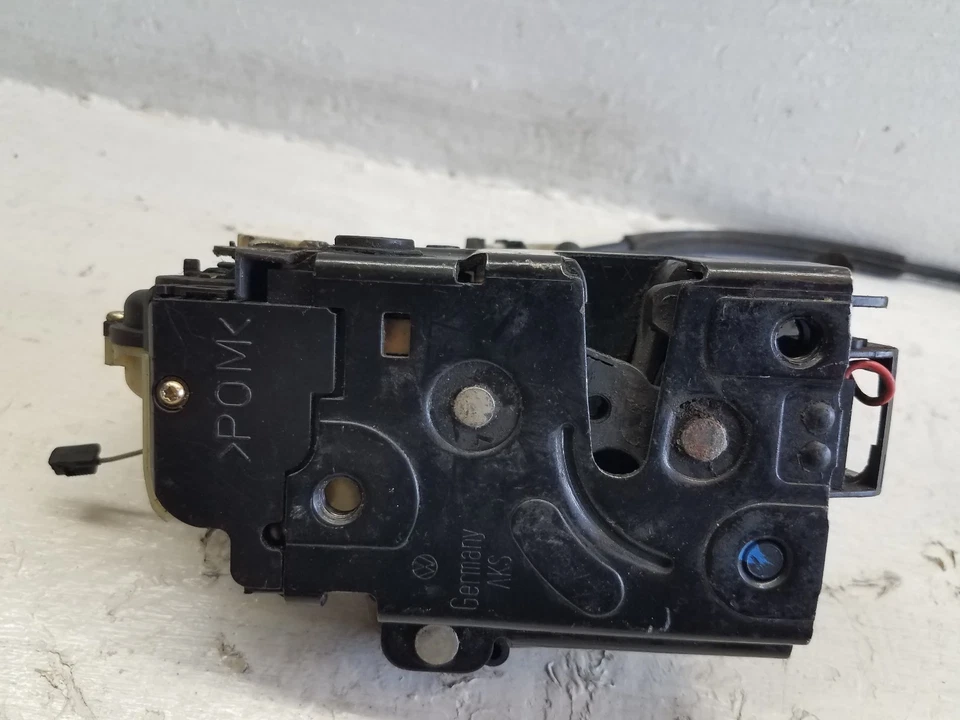 Actuador de cerradura de puerta trasera izquierda Volkswagen Jetta 1999-2005 3B4 839 015 H (M180) Foto 3 de 3