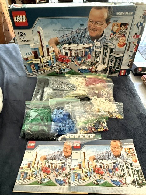 LEGO Town Plan (10184) 100% COMPLETE (Pre-Owned)