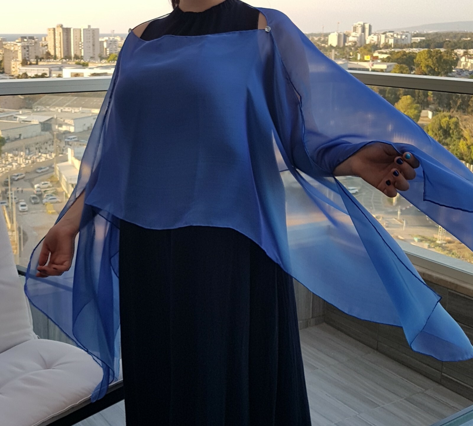 Blusa de seda iridiscente de cubierta talla grande