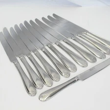 Reed & Barton Ribbon Crest Dinner Knives 9 5/8" Lot of 12 Stainless