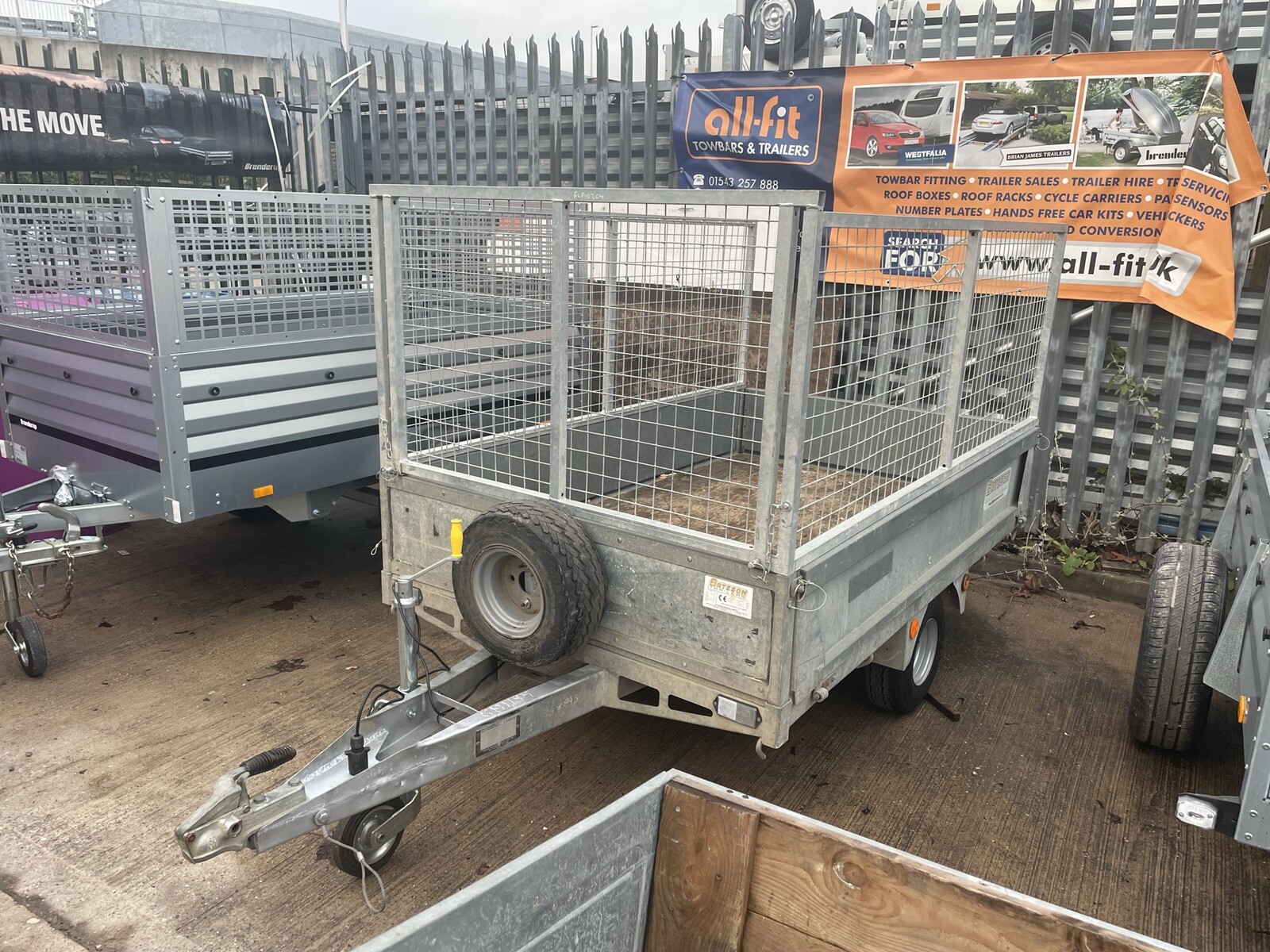 Bateson trailer General Purpose 200 x 130cm Door and 3/4 mesh sides New